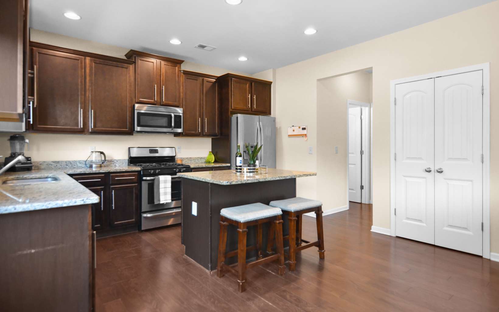 182 Hill Crest Circle