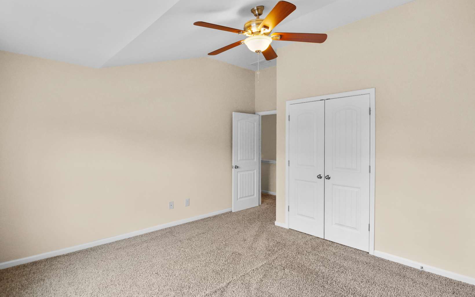 182 Hill Crest Circle