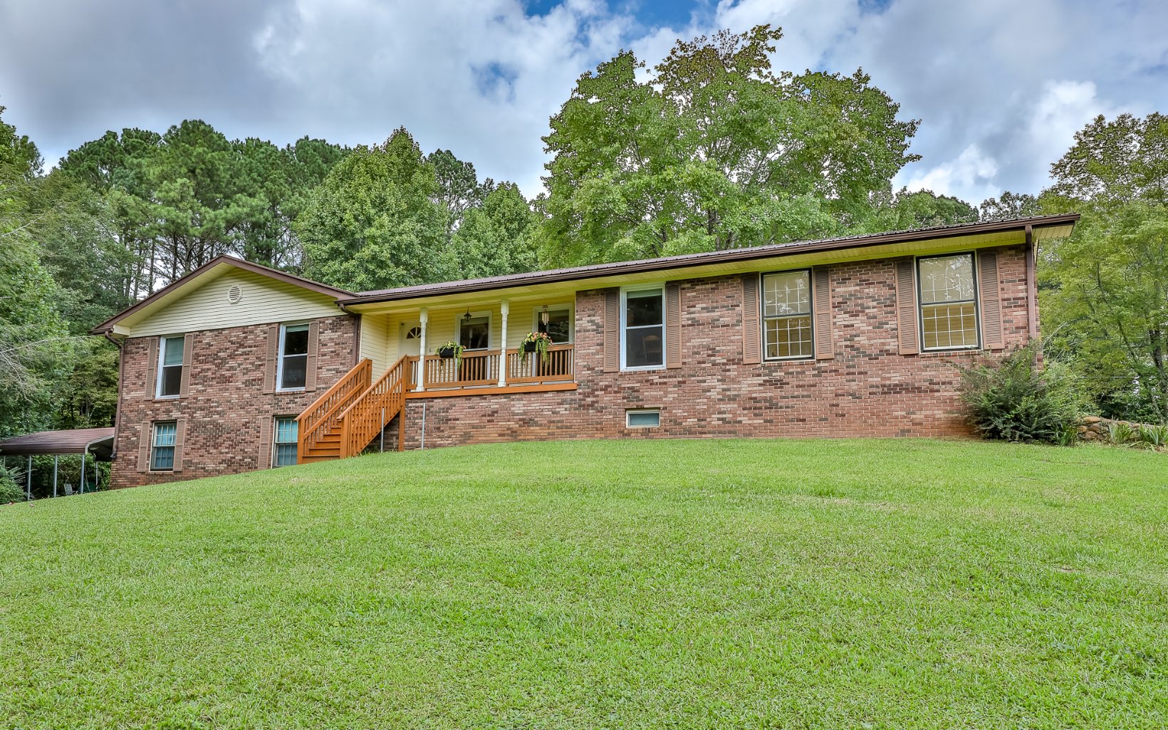 2704 Chatsworth Hwy