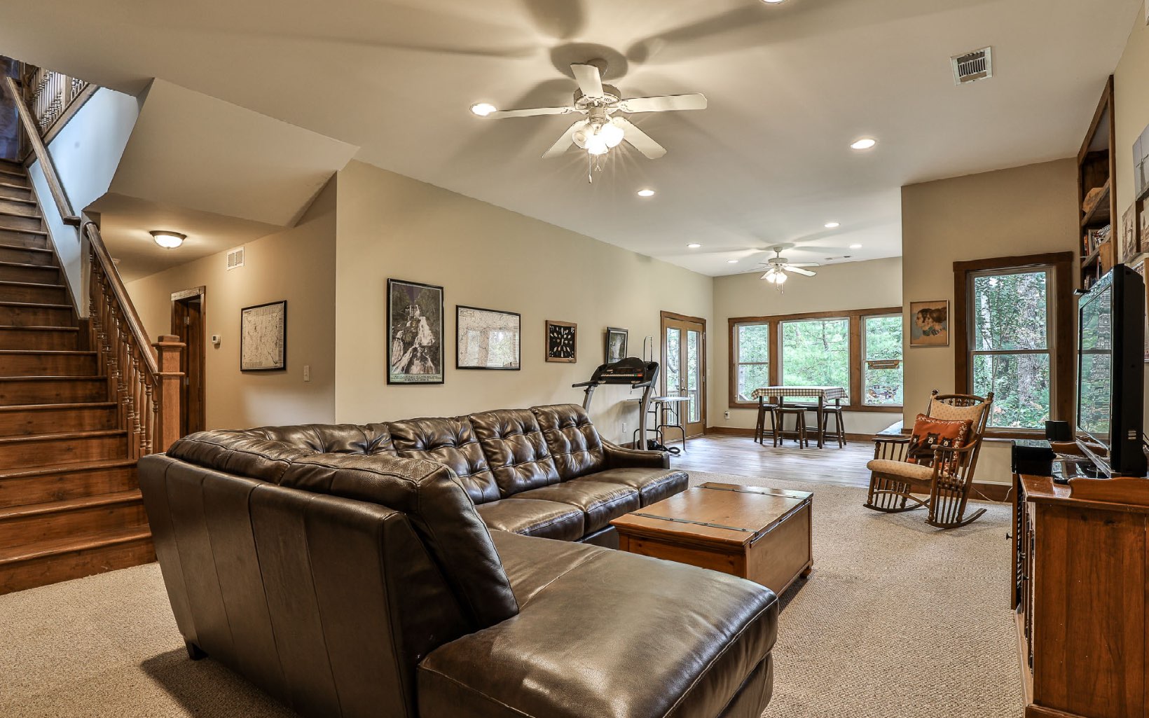 155 Crestview Lane
