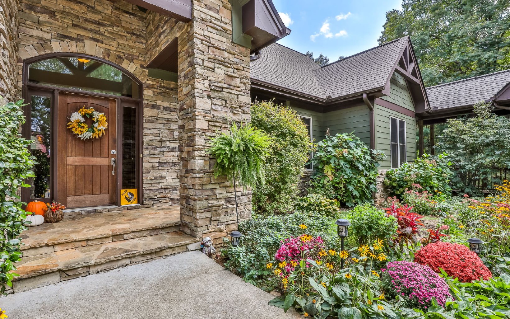 155 Crestview Lane