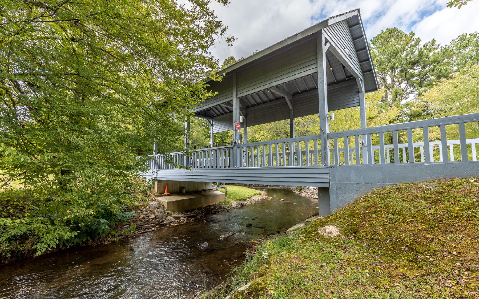 155 Crestview Lane