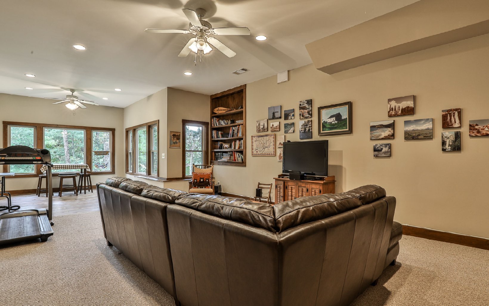 155 Crestview Lane