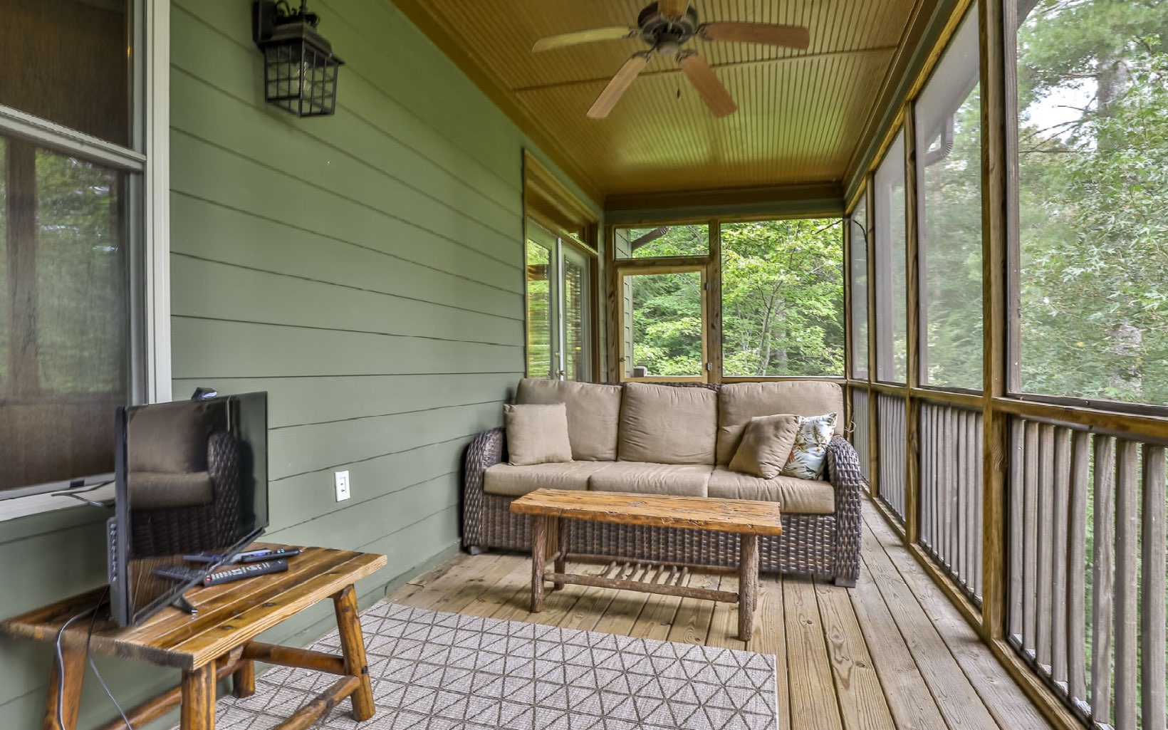 155 Crestview Lane