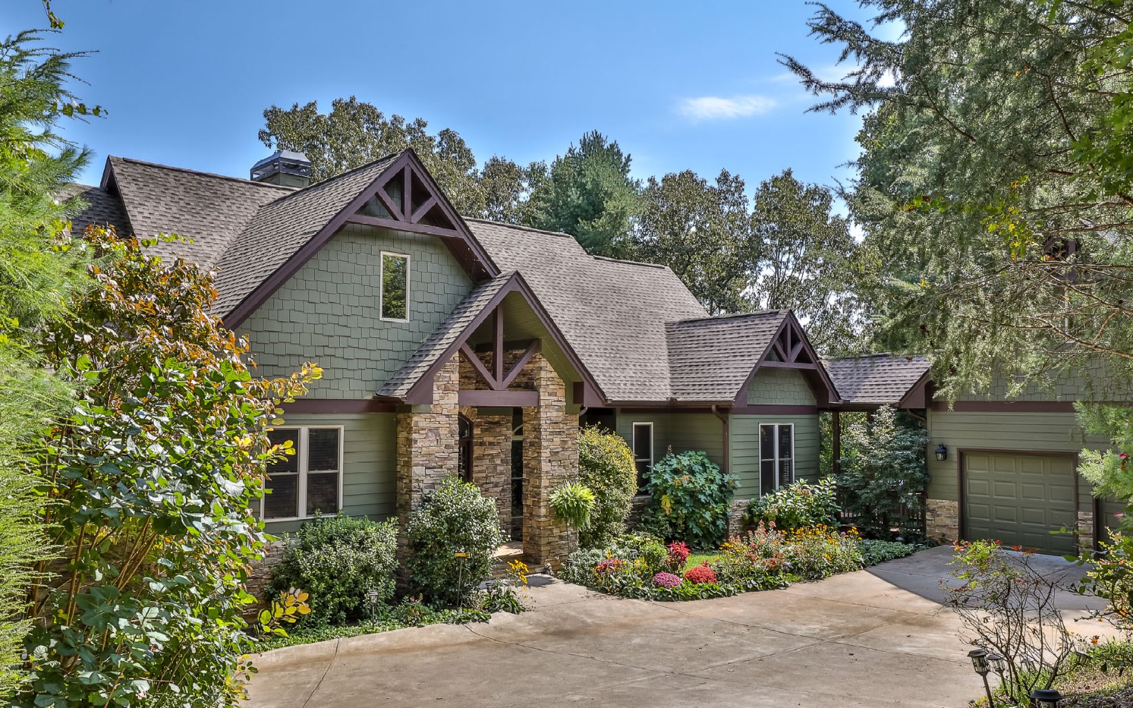 155 Crestview Lane