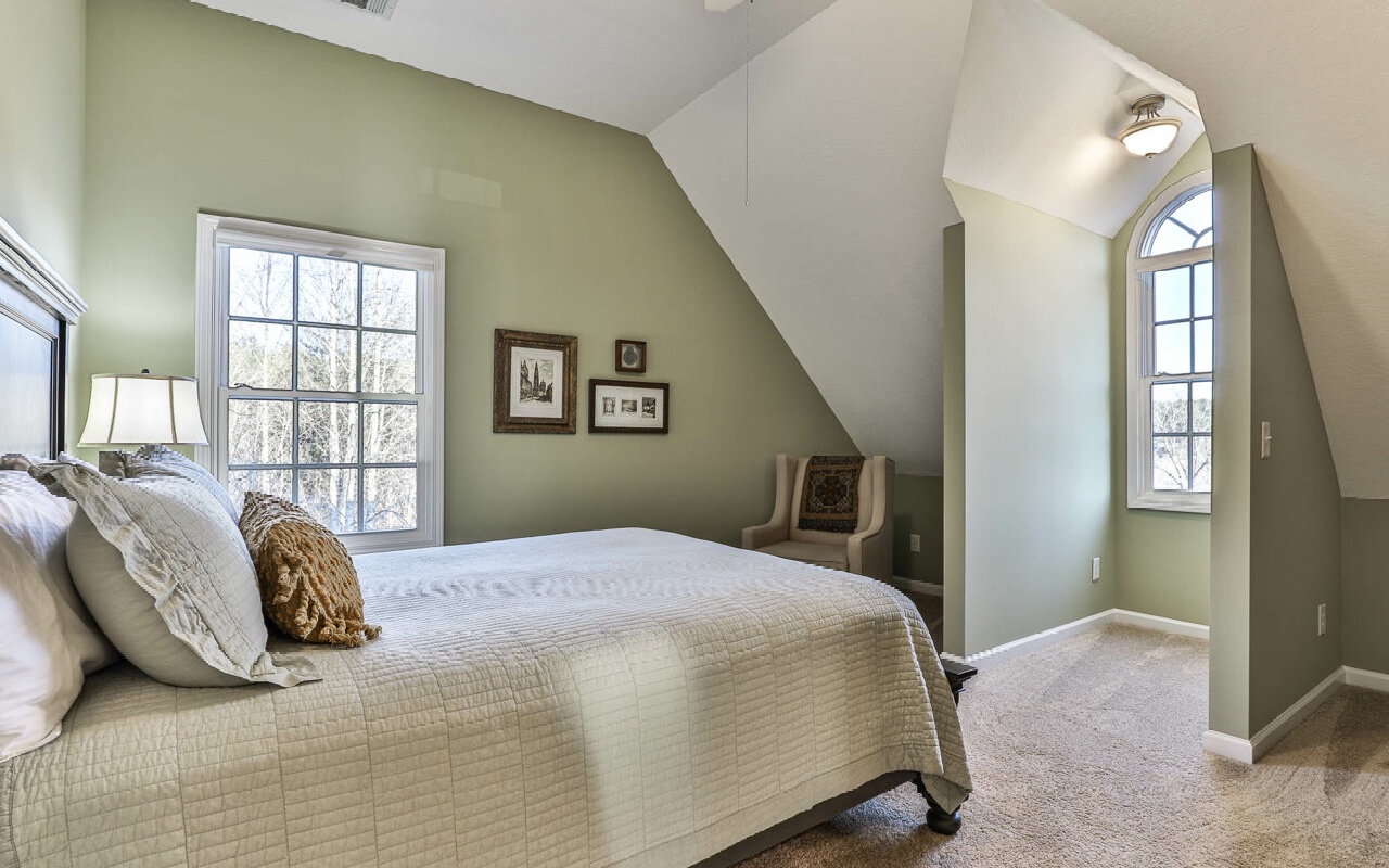 552 Dalrymple Circle