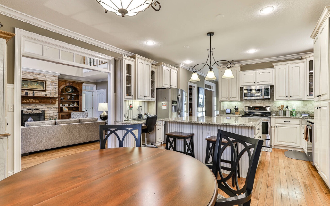 552 Dalrymple Circle