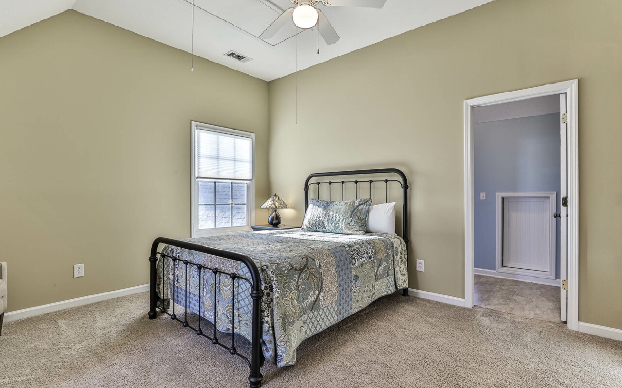 552 Dalrymple Circle