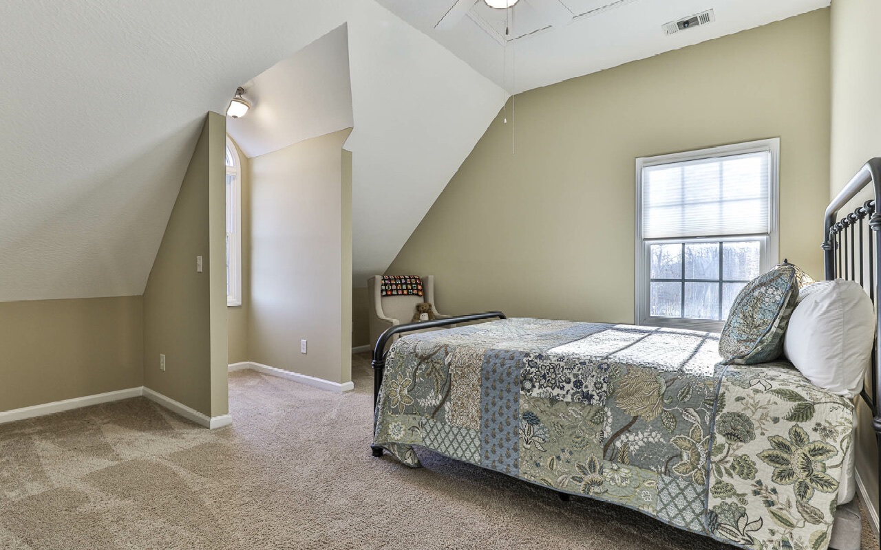 552 Dalrymple Circle