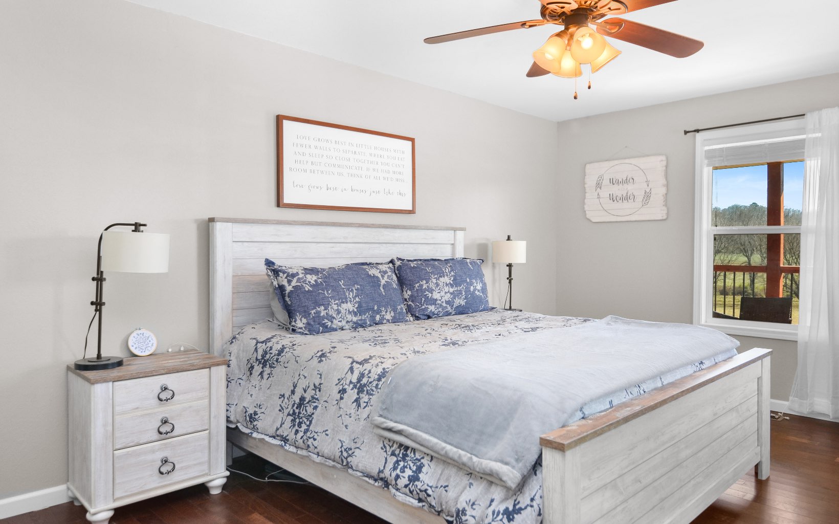 220 Ivy Ridge