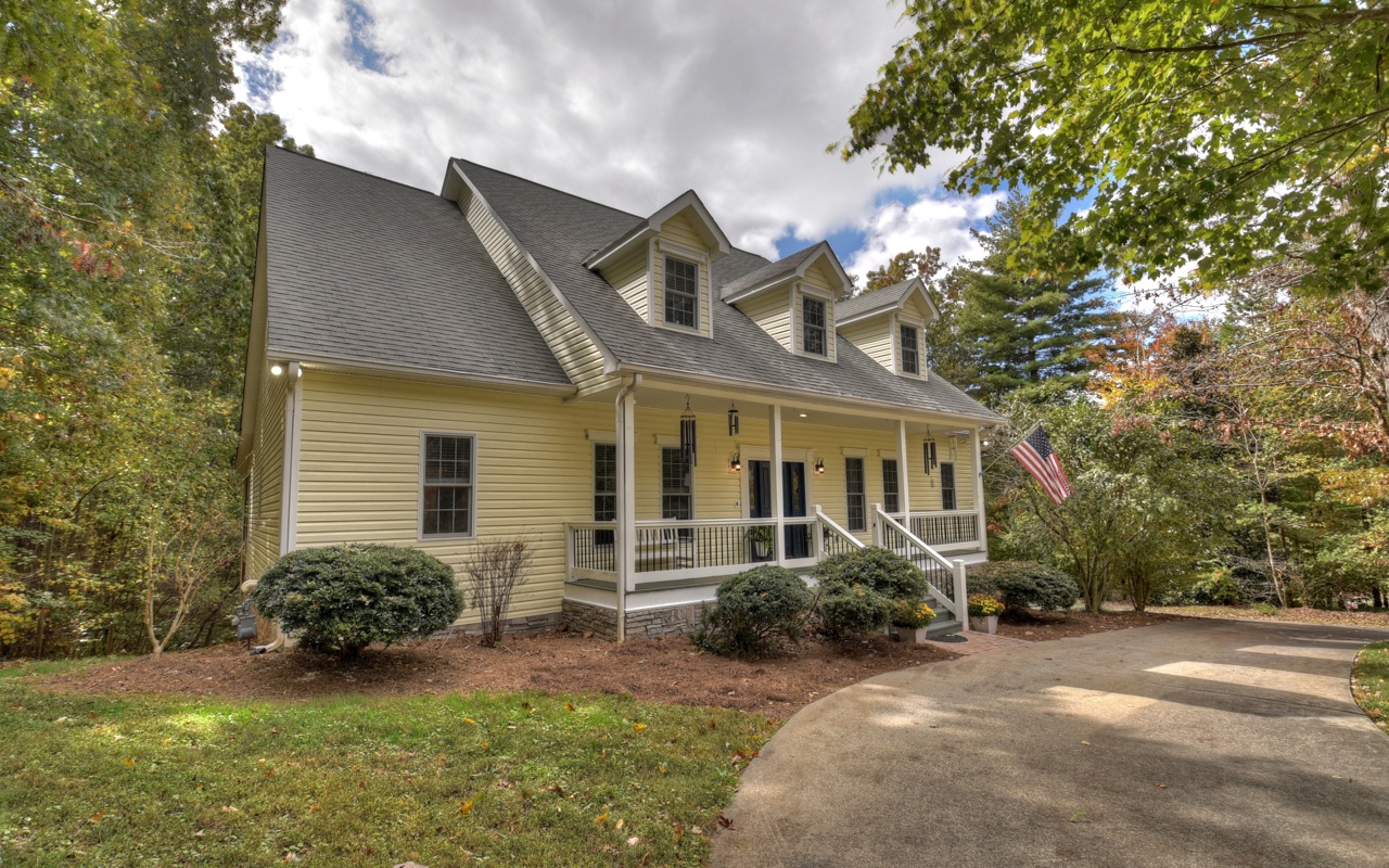 59 Crabapple Lane