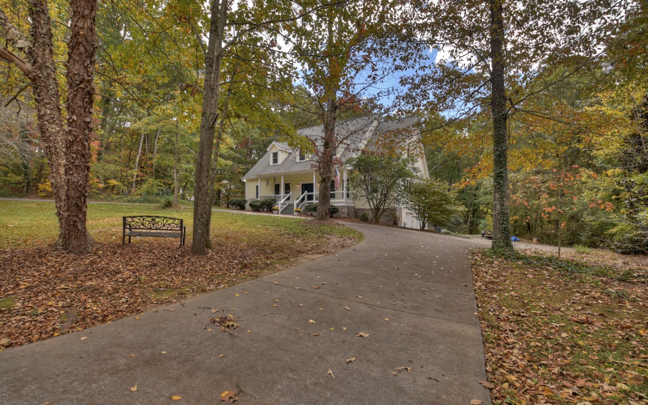 59 Crabapple Lane