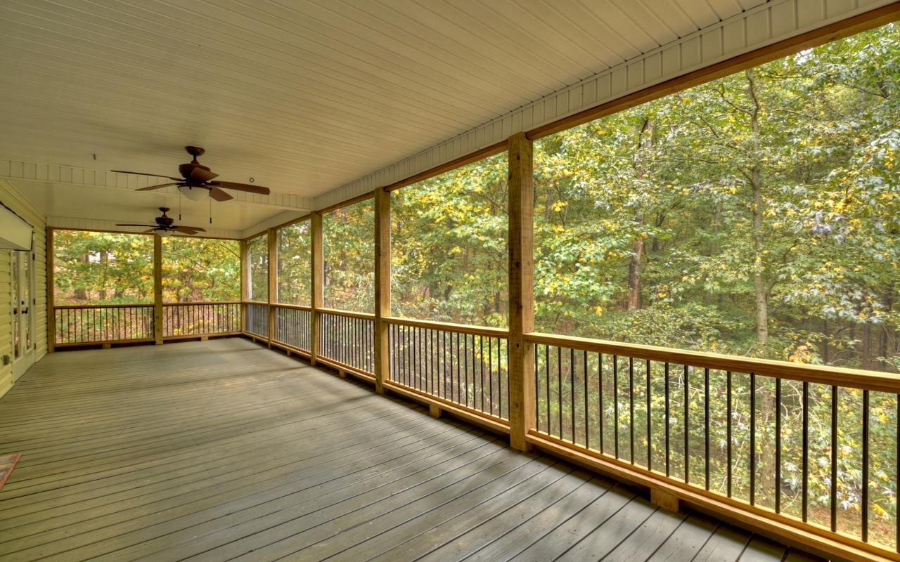 59 Crabapple Lane