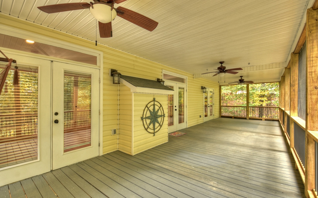 59 Crabapple Lane
