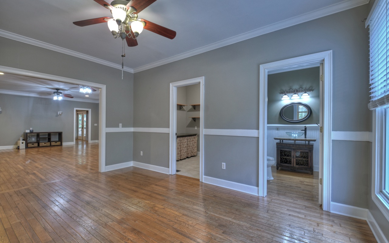 59 Crabapple Lane