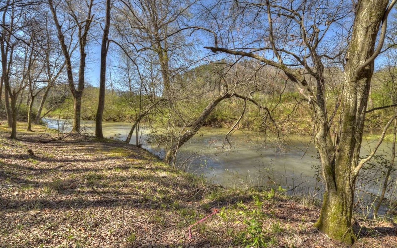 LT 14 River Escape Drive