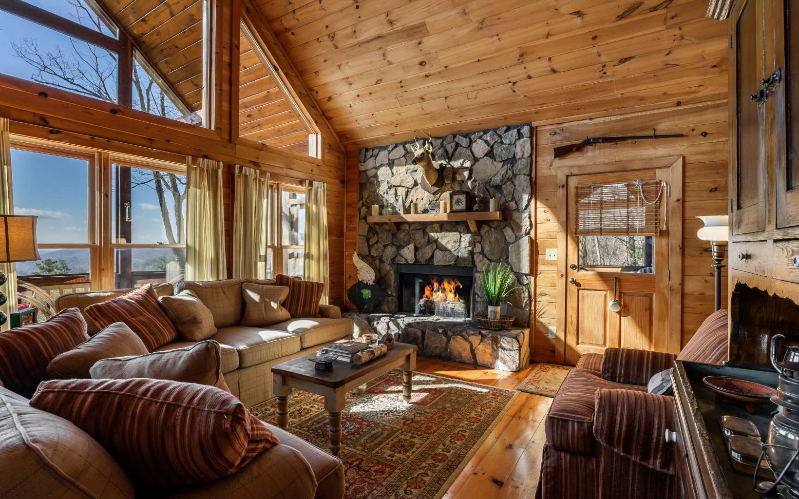 525 Amy Creek Trail
