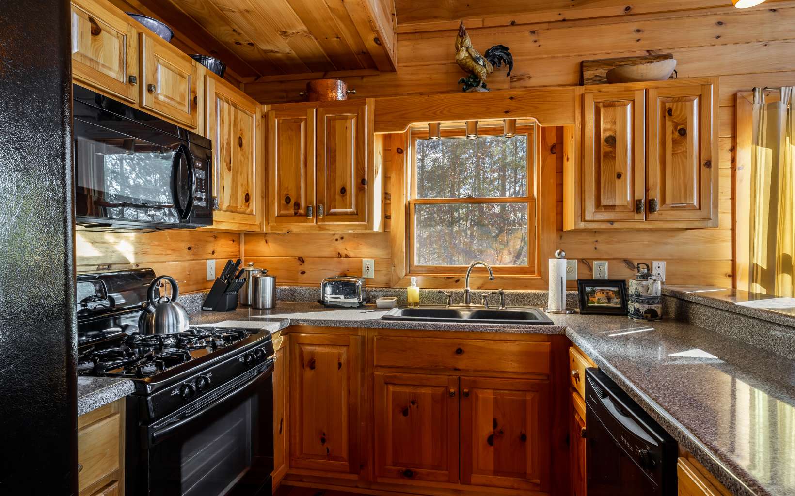 525 Amy Creek Trail