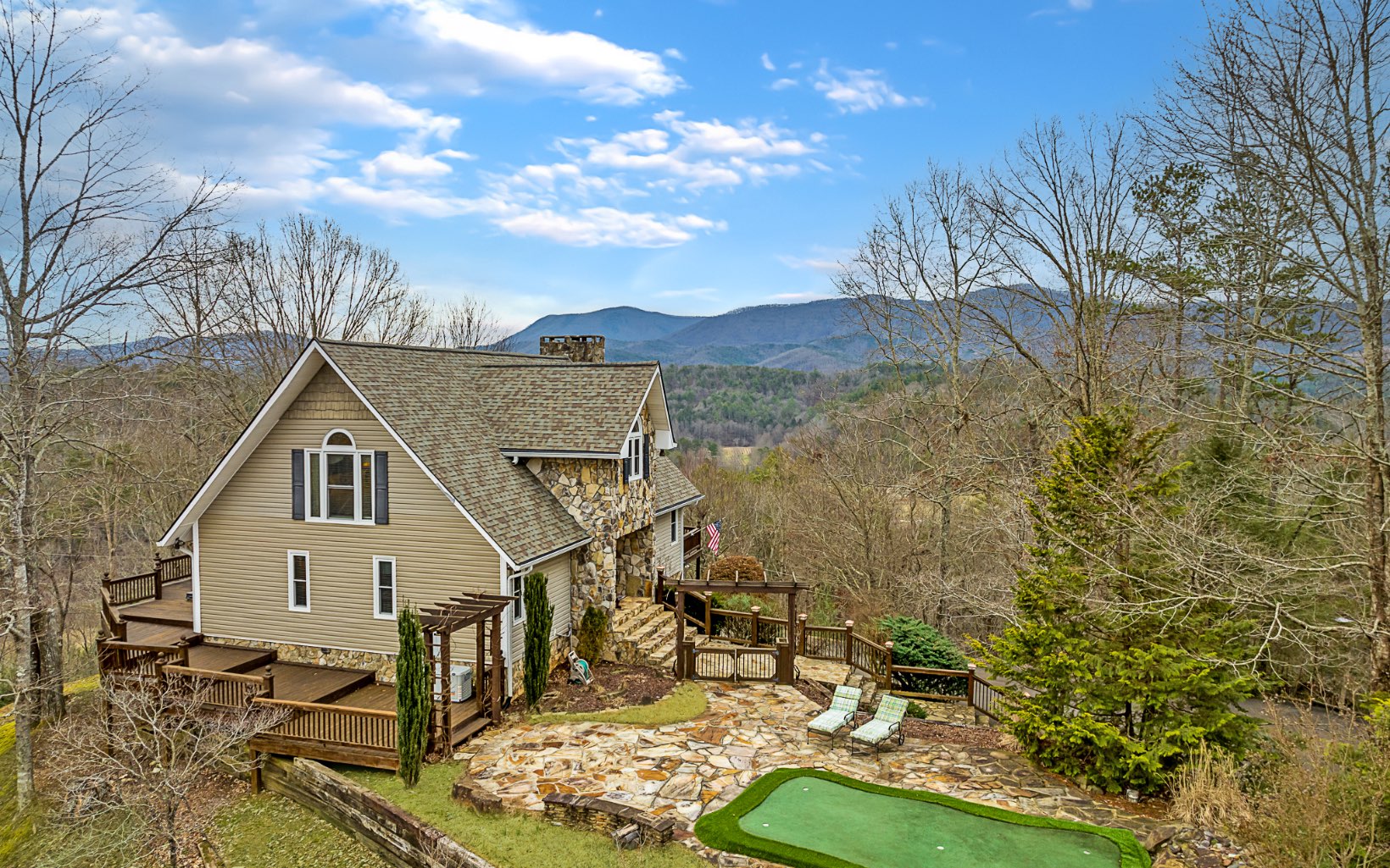 281 Pocaset Drive