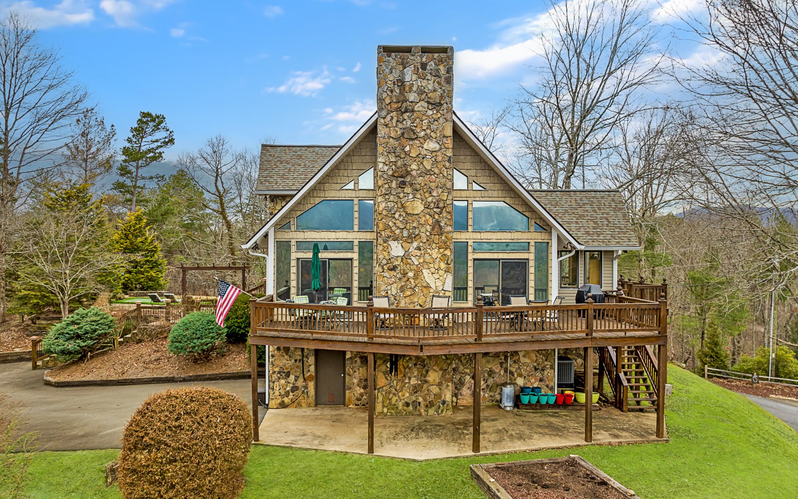 281 Pocaset Drive