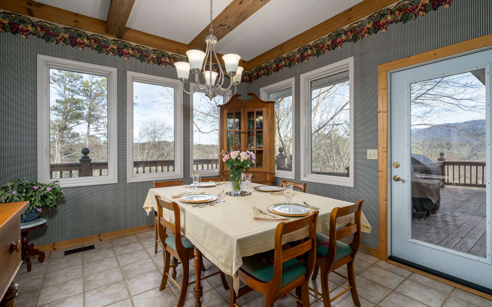 281 Pocaset Drive