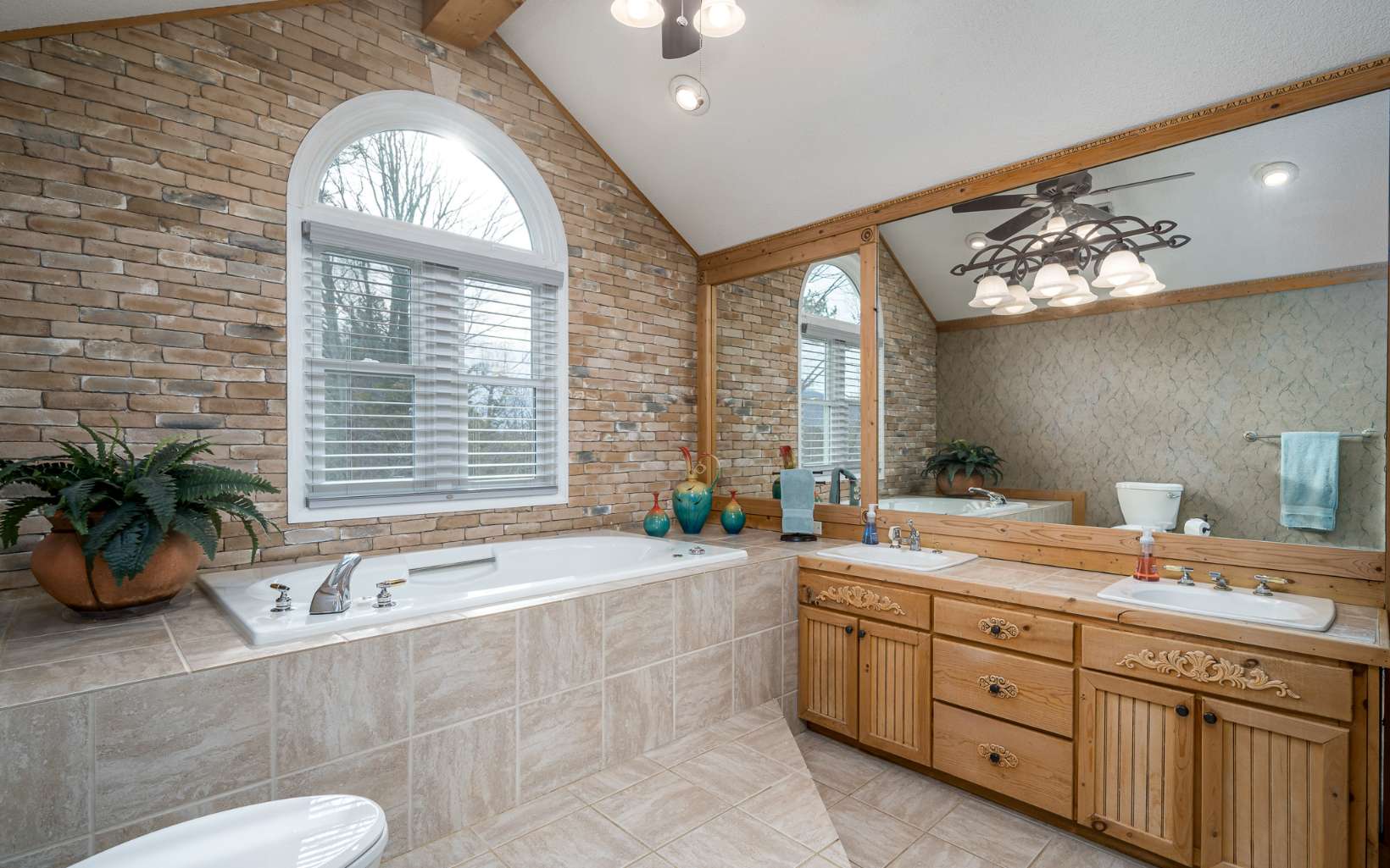 281 Pocaset Drive