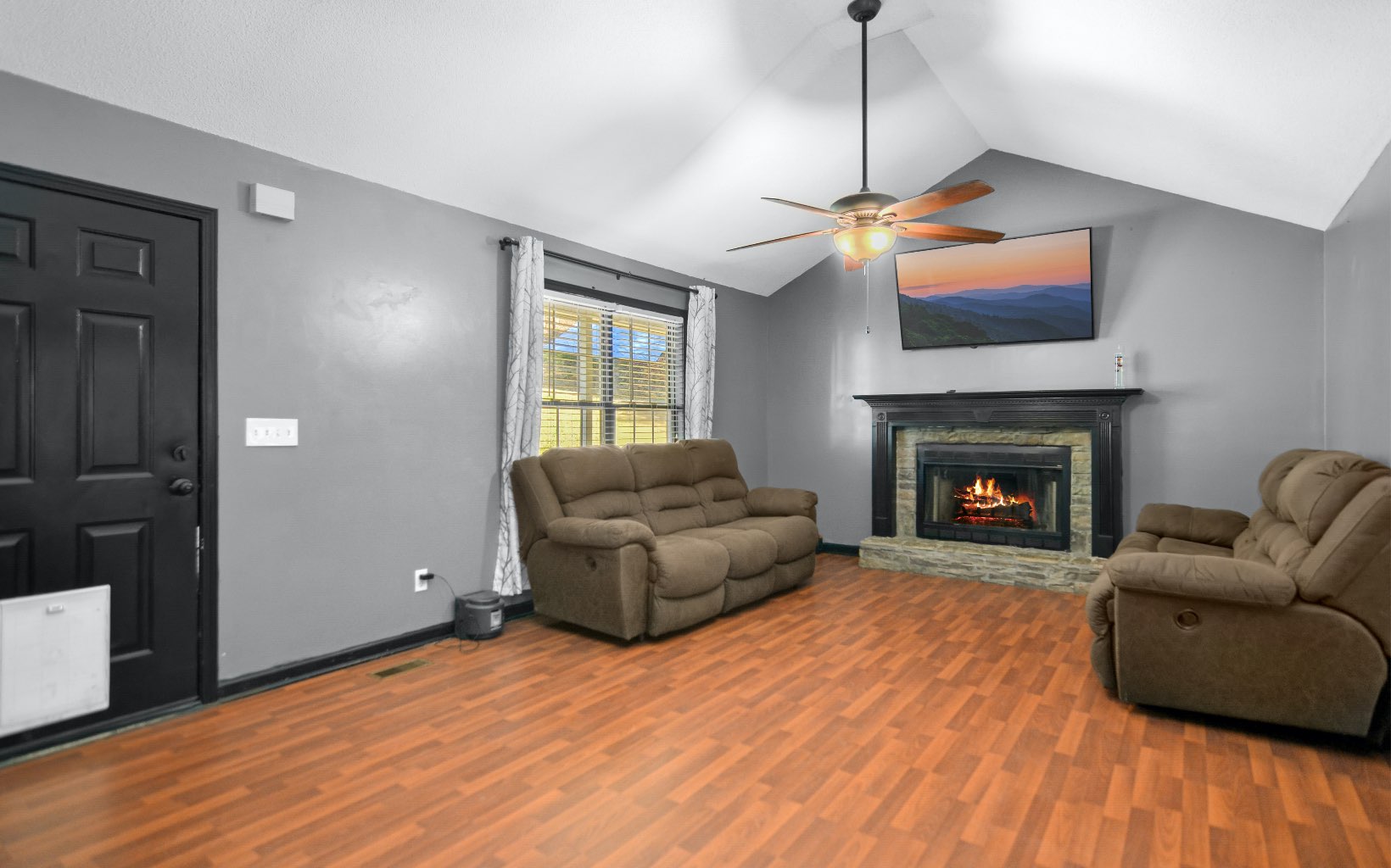 227 White Pine Way