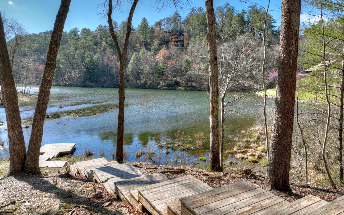 7666 Rock Creek Road