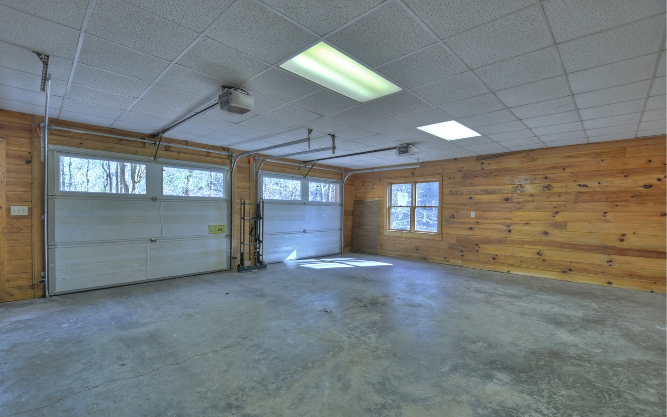7666 Rock Creek Road