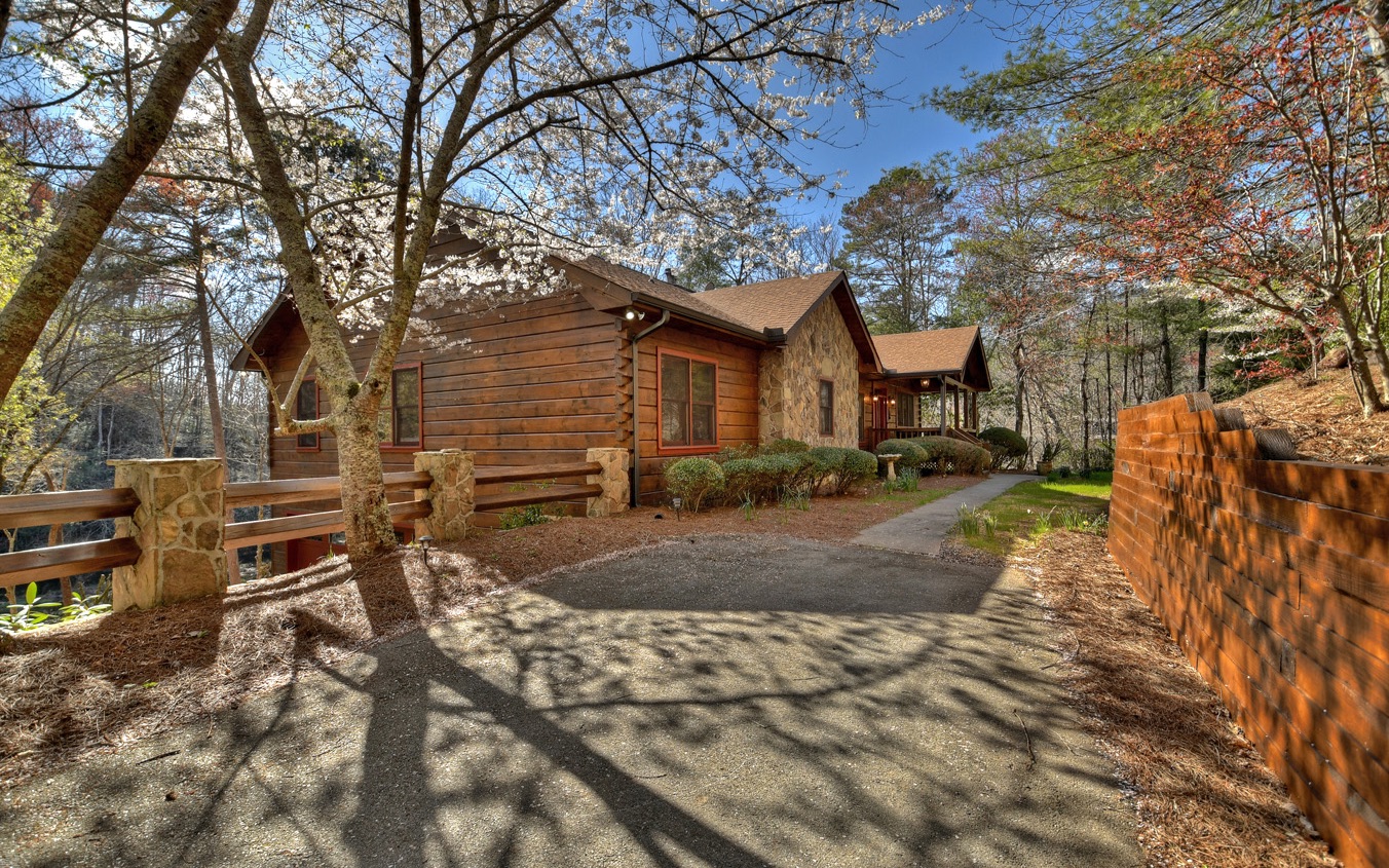 7666 Rock Creek Road
