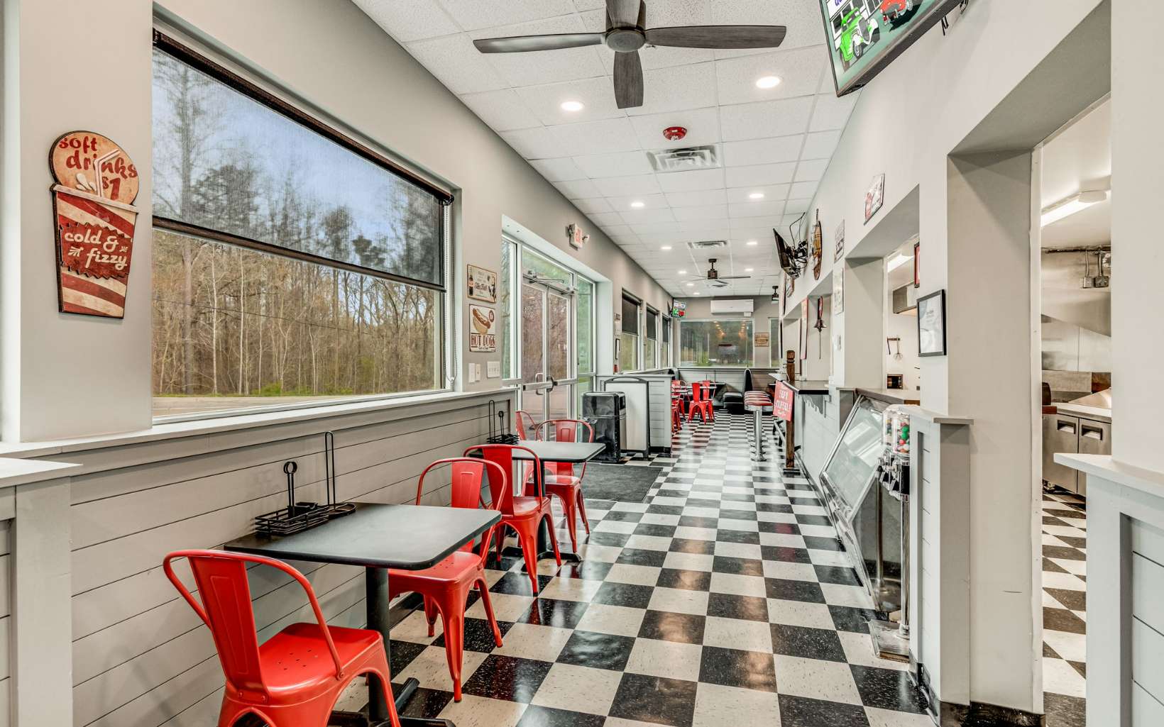 3411 Hwy 53e