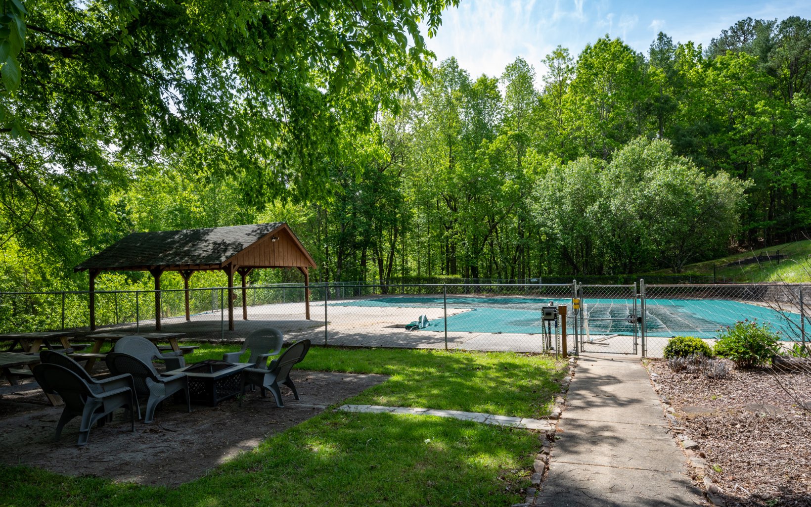 605 Laurel Ridge Drive