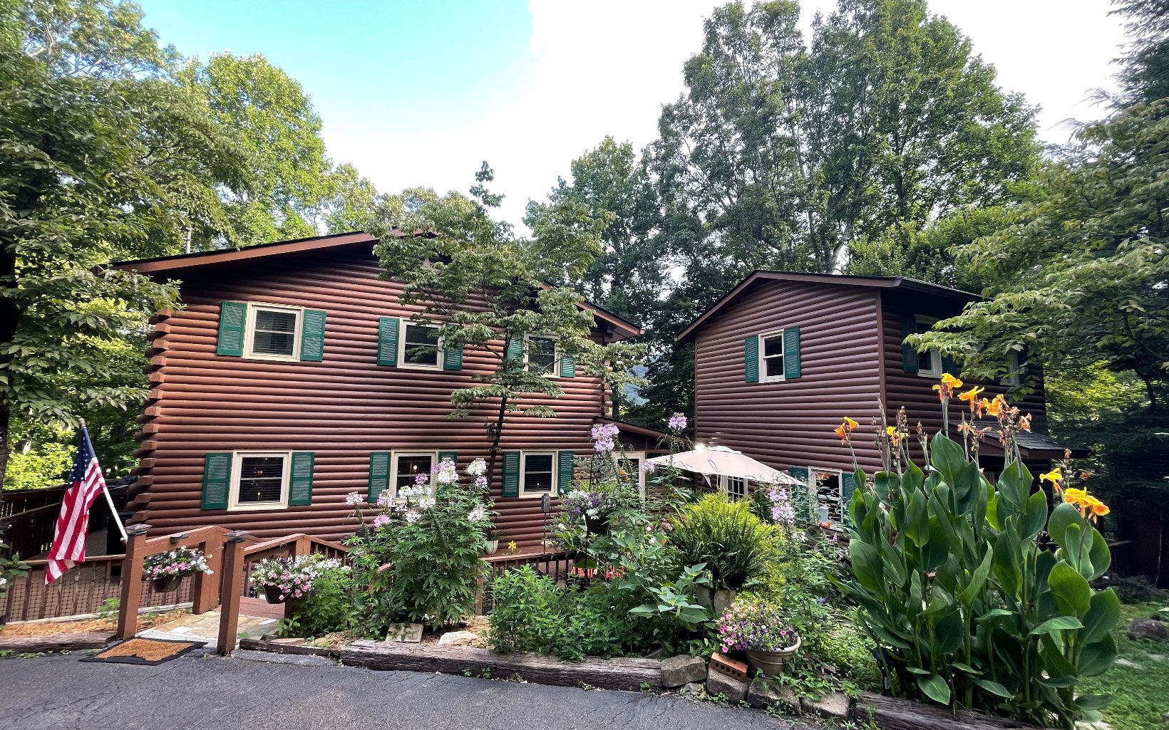 605 Laurel Ridge Drive