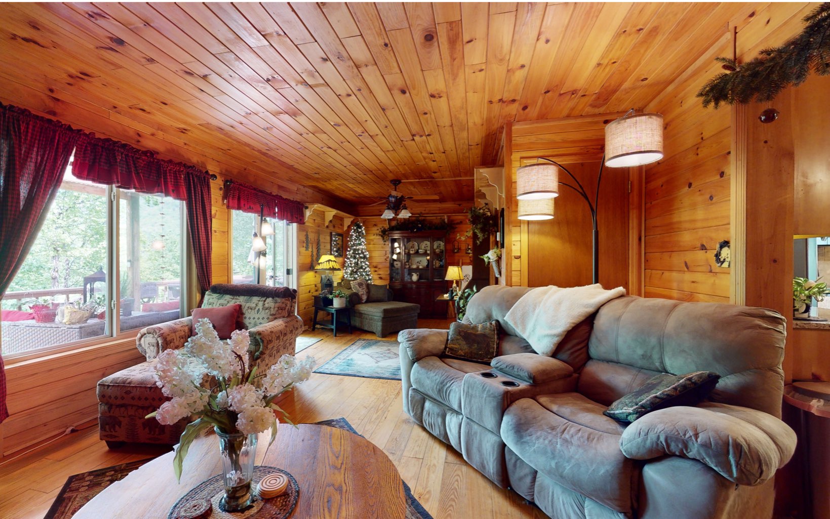 605 Laurel Ridge Drive