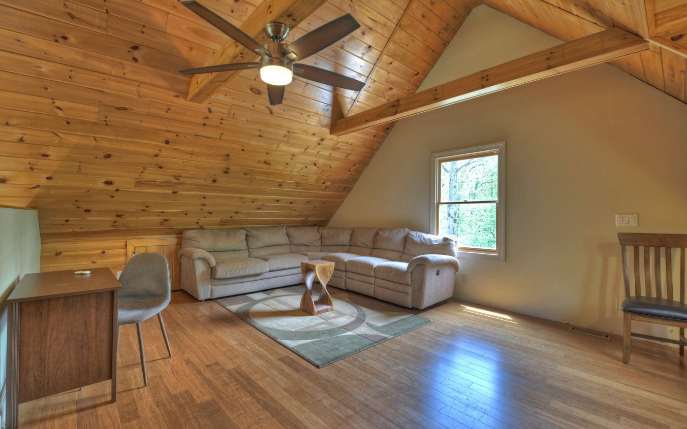 134 Sunlight Trail