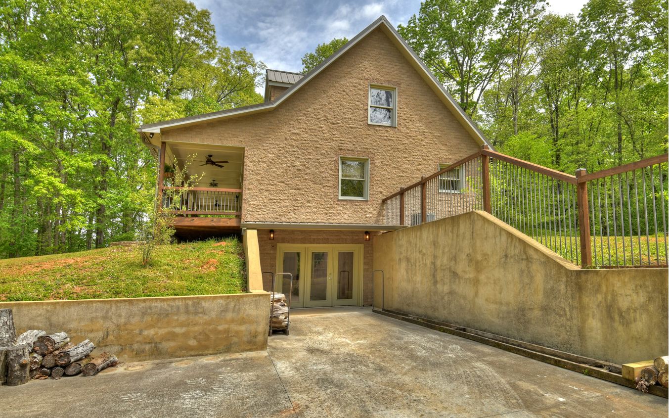 134 Sunlight Trail