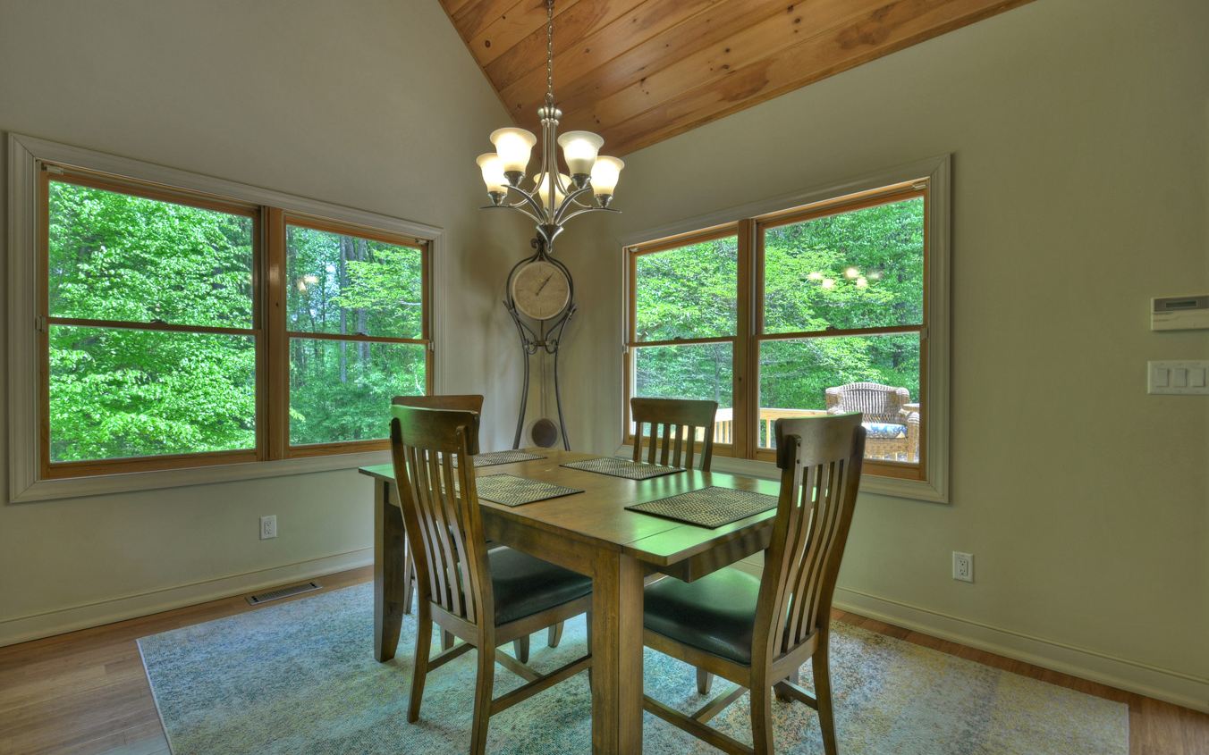 134 Sunlight Trail