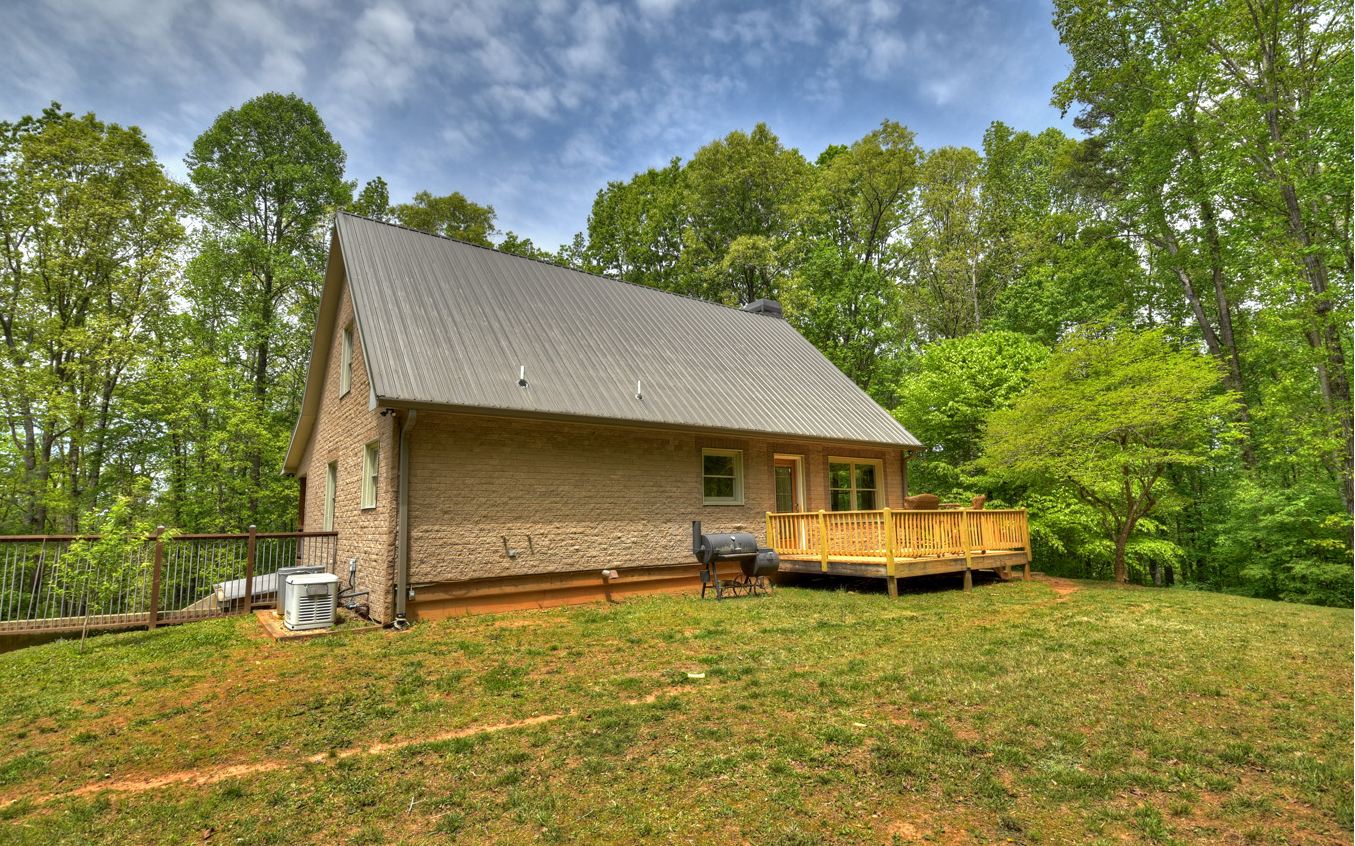 134 Sunlight Trail