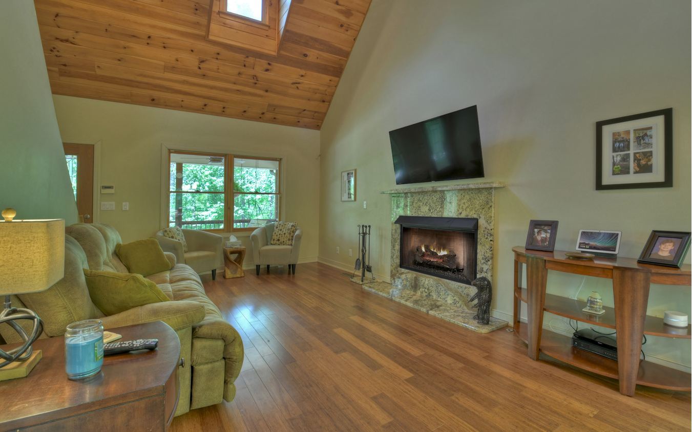 134 Sunlight Trail