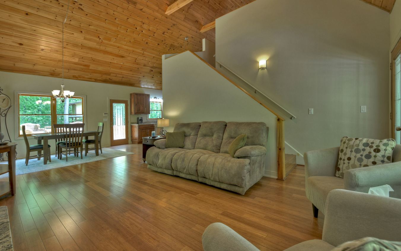 134 Sunlight Trail