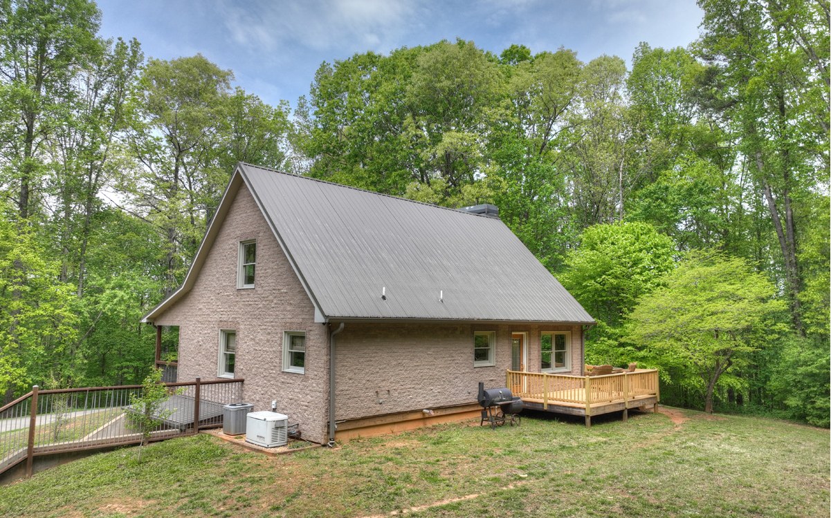 134 Sunlight Trail