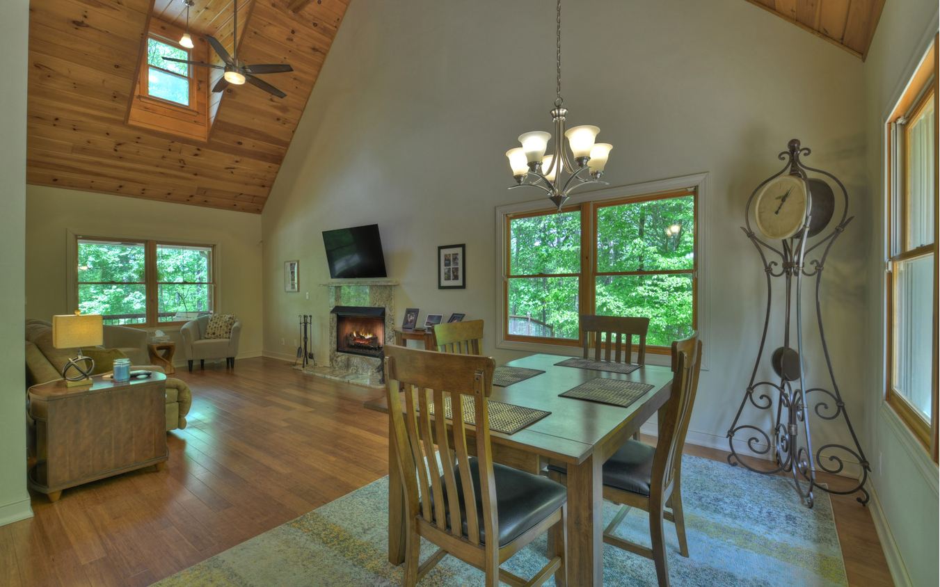 134 Sunlight Trail