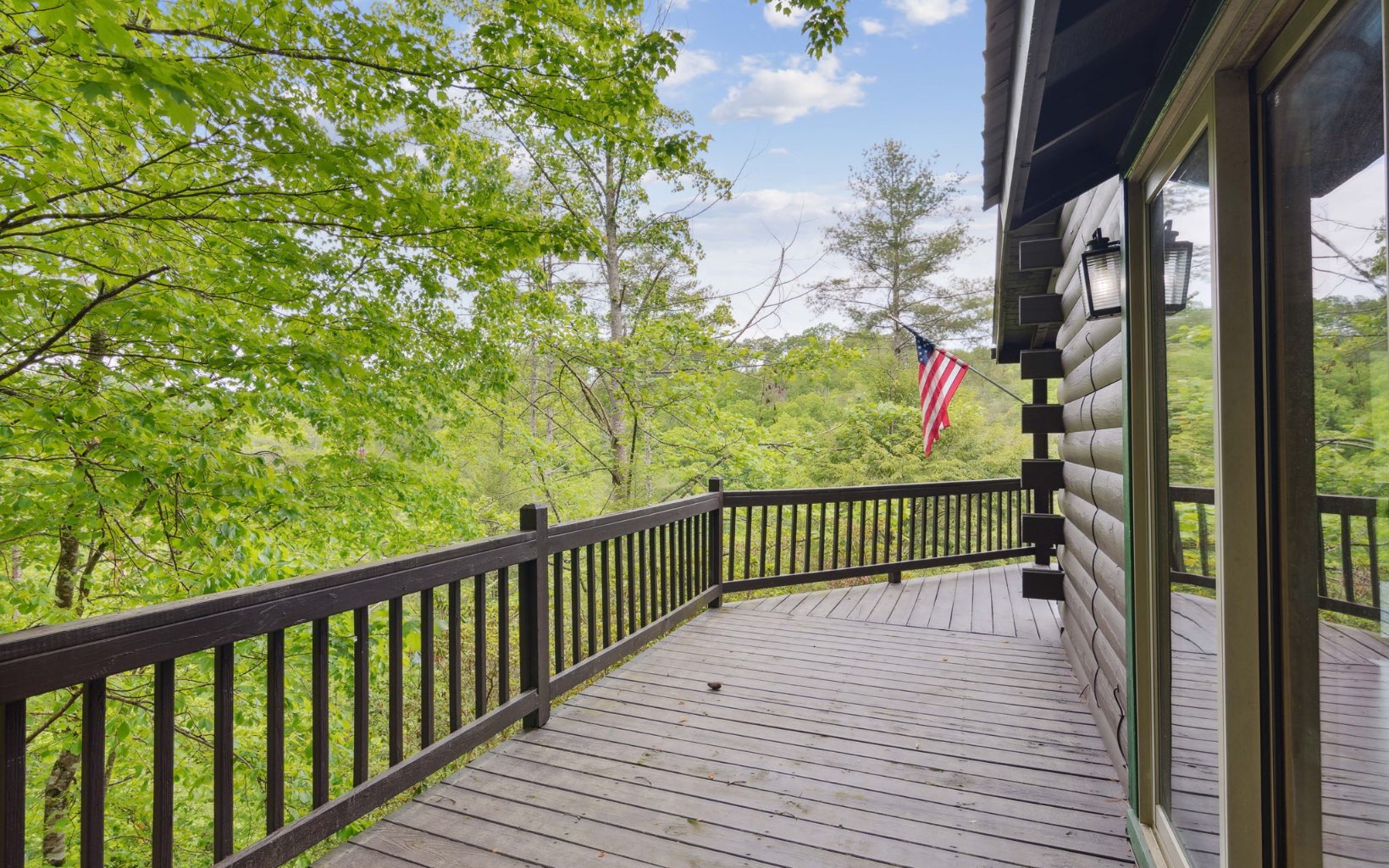 462 Lyric Lane