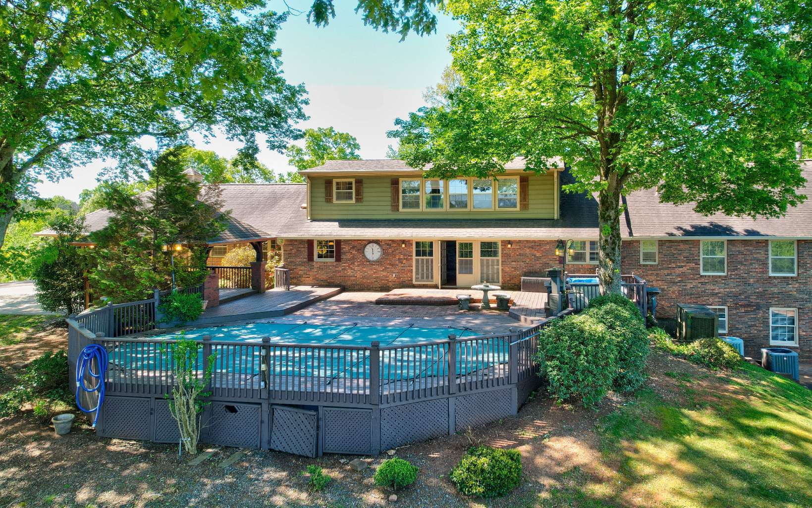 1902 Hwy 382w