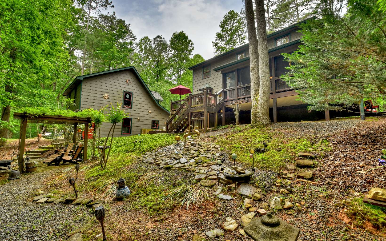 44 Hamlet Court