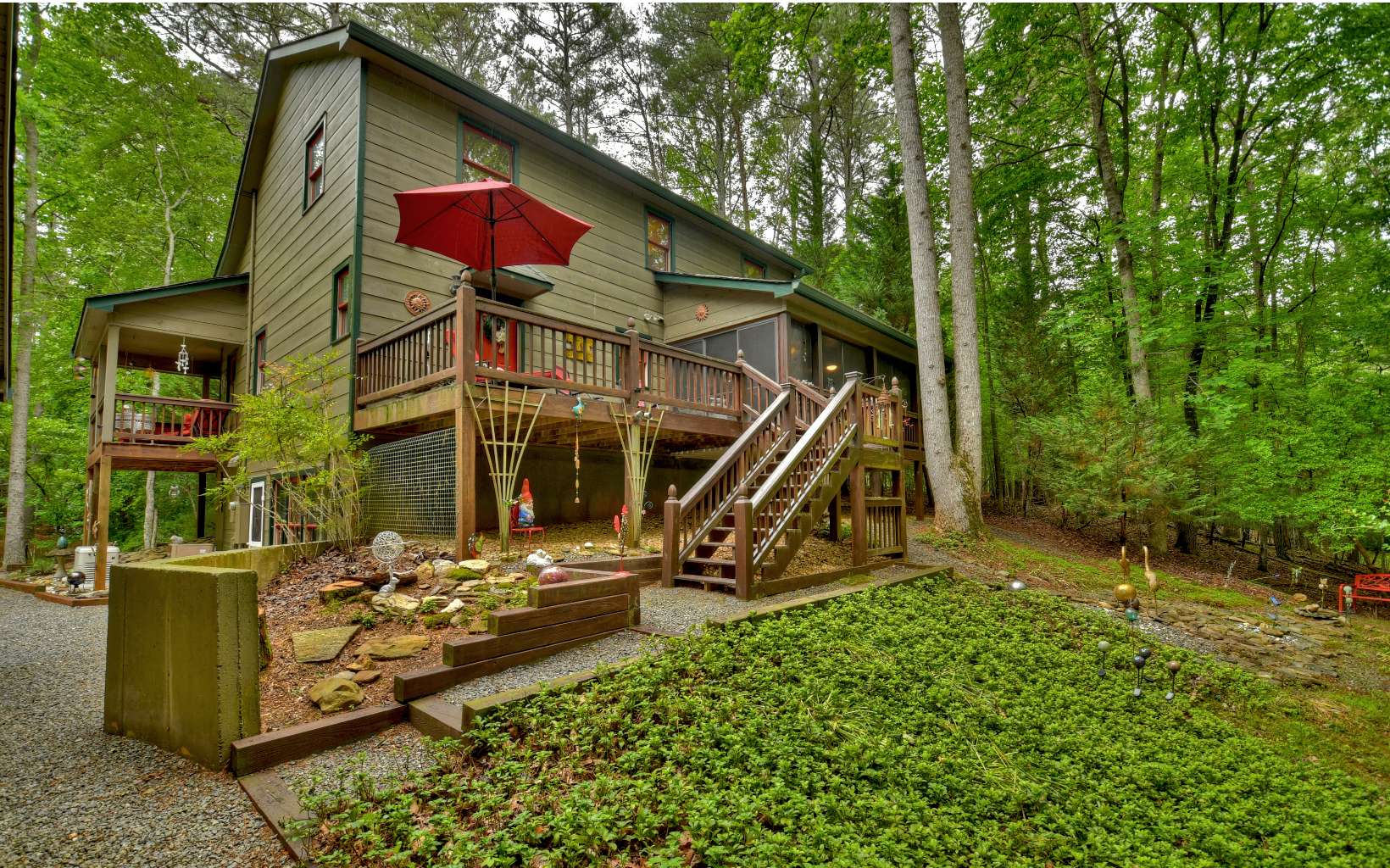 44 Hamlet Court