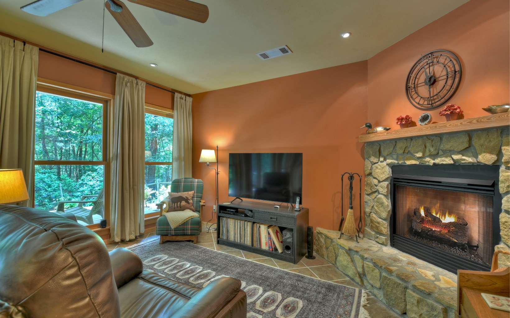 375 Blackberry Mountain
