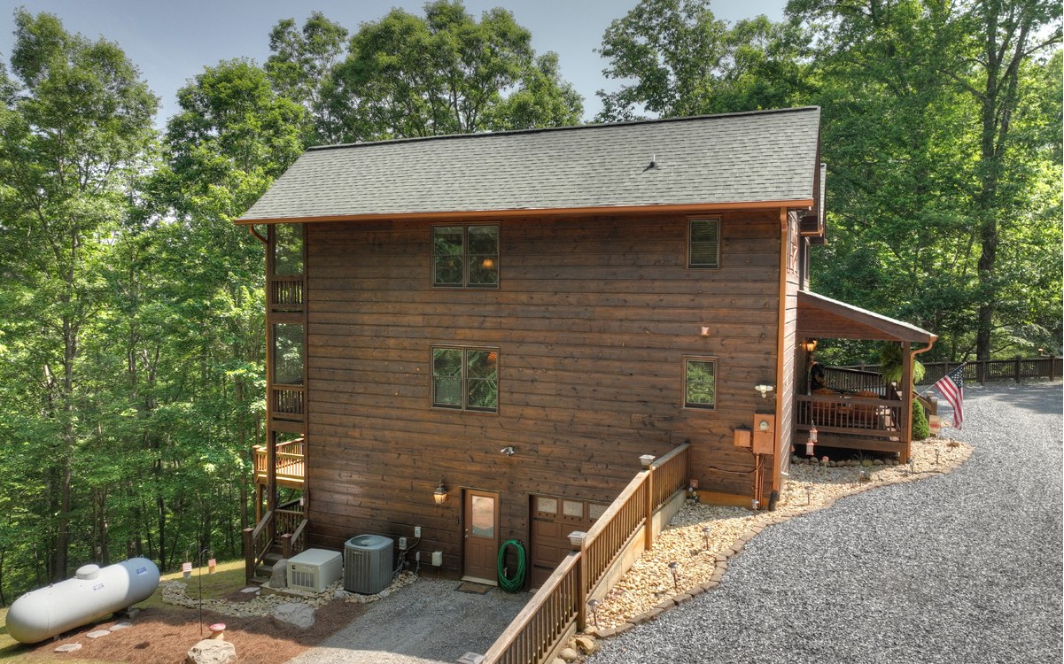 284 Vista Chalet Drive