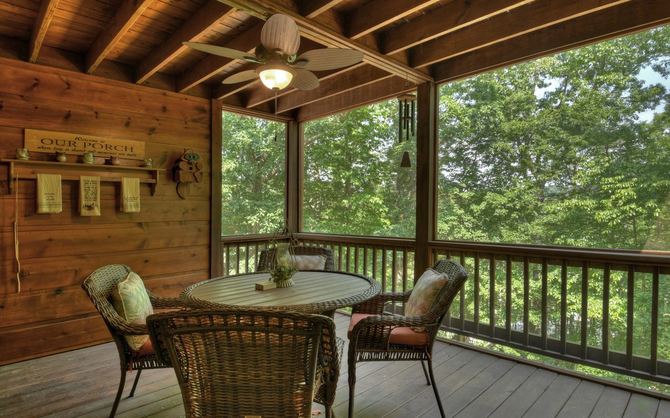 284 Vista Chalet Drive