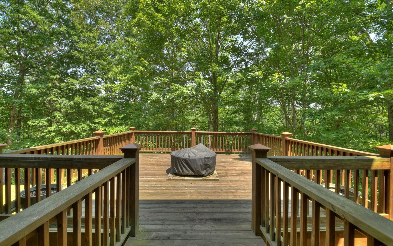 284 Vista Chalet Drive